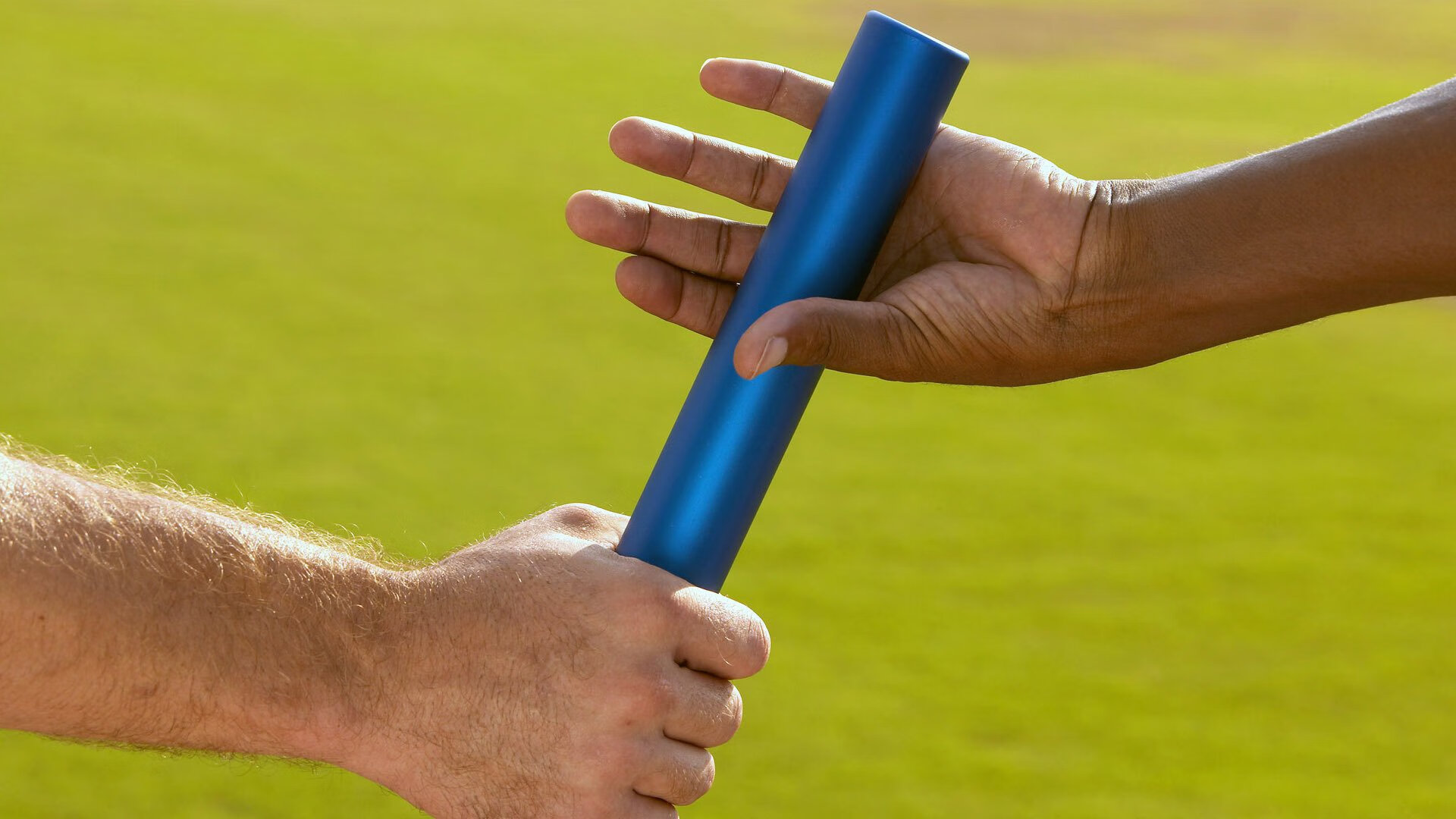 “帕布罗·马特拉：阿根廷美洲狮队的防线主帅，未来更强”