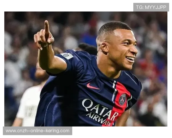 巴黎利用外线突破制造混乱，登贝莱表现极具穿透力