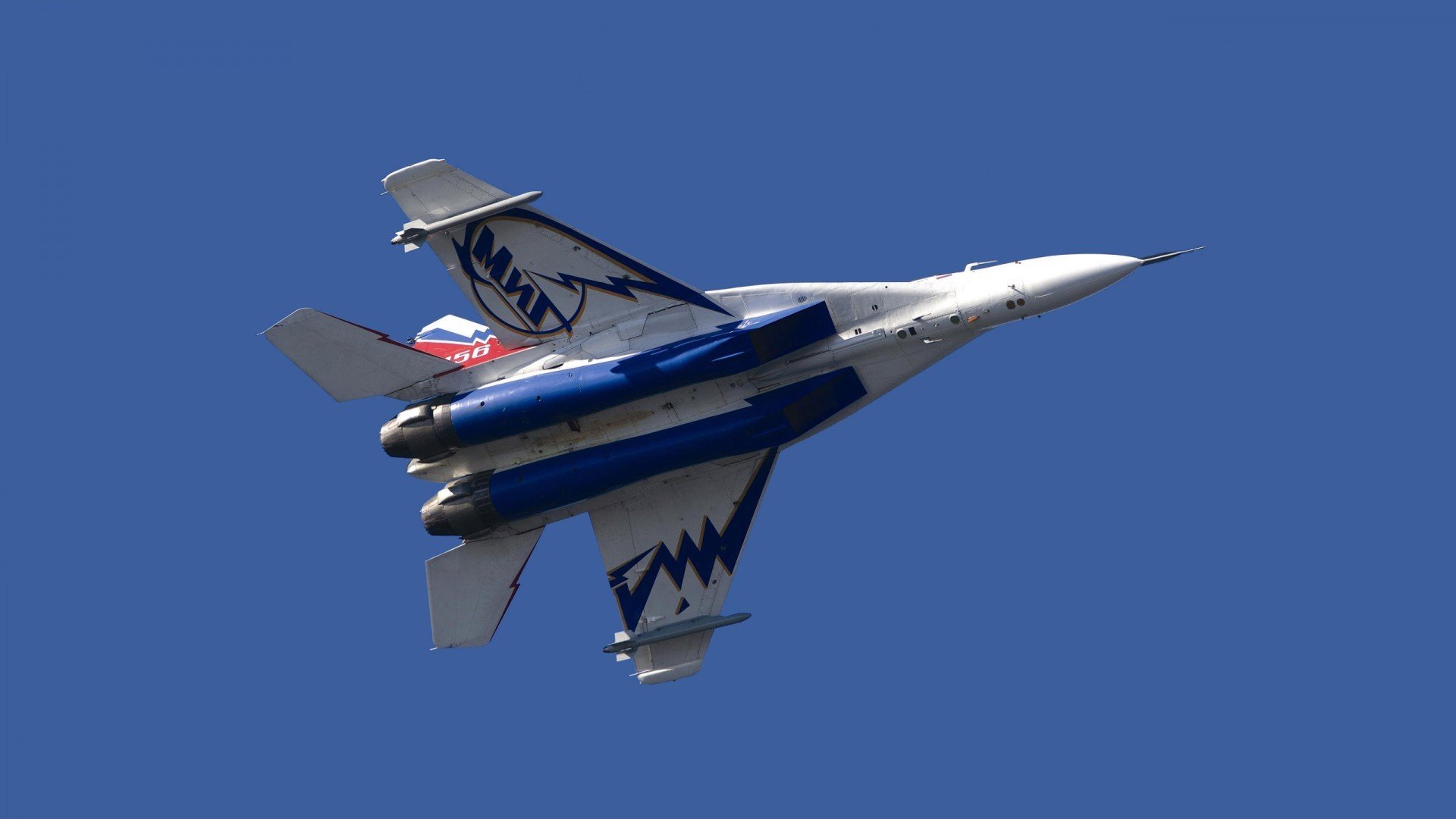 AC米兰依靠节奏变化掌控控球权，ac米兰强不强